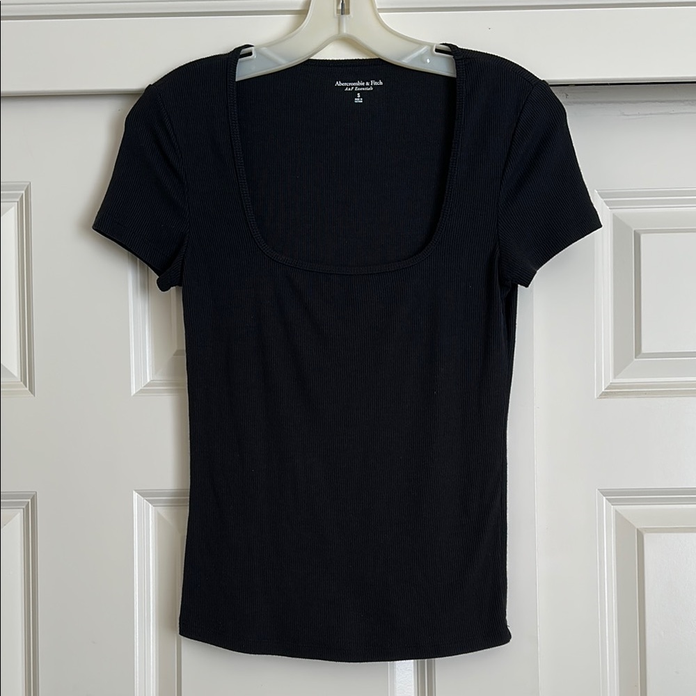 Abercrombie & Fitch Black Short Sleeve Top